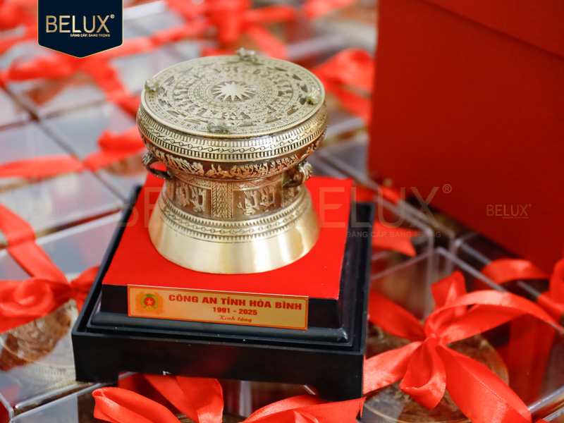 Lô 300 trống đồng D10 Cảnh Sát Hòa Bình theo yêu cầu